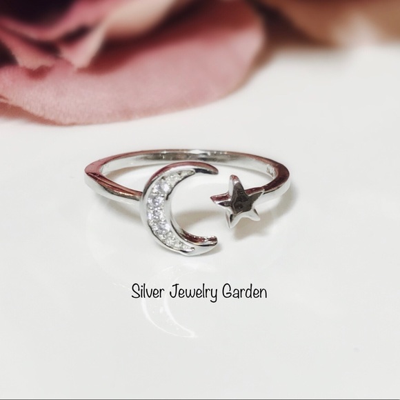 Moon and Stars Sterling Silver Ring - Picture 5 of 8